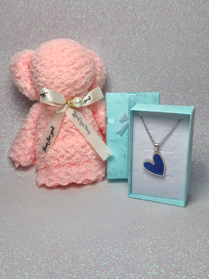 Set Asciugamani Orsetto con Collana Cuore – Regalo Romantico per San Valentino